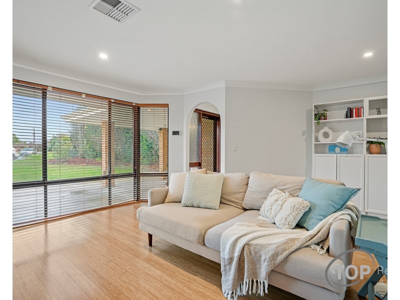 8A Pendock Place, Willetton WA 6155