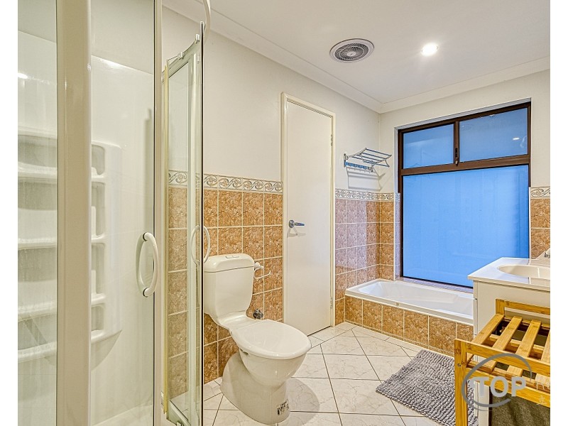 8A Pendock Place, Willetton WA 6155