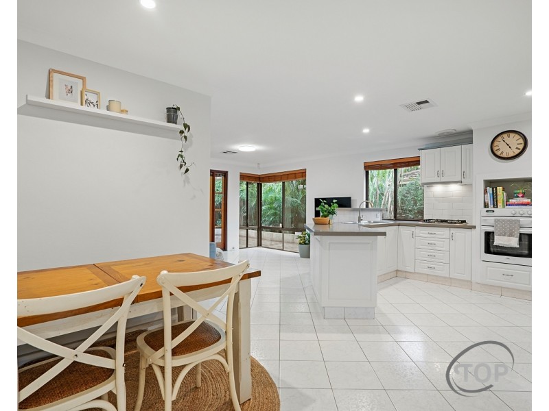 8A Pendock Place, Willetton WA 6155