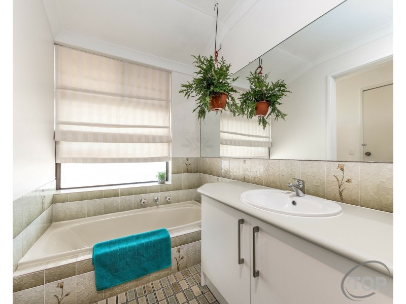 8 Terry Vale, Willetton WA 6155