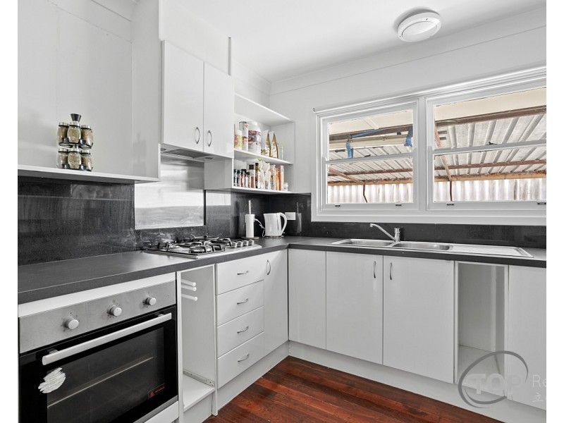 14 Belarius Street, Coolbellup WA 6163