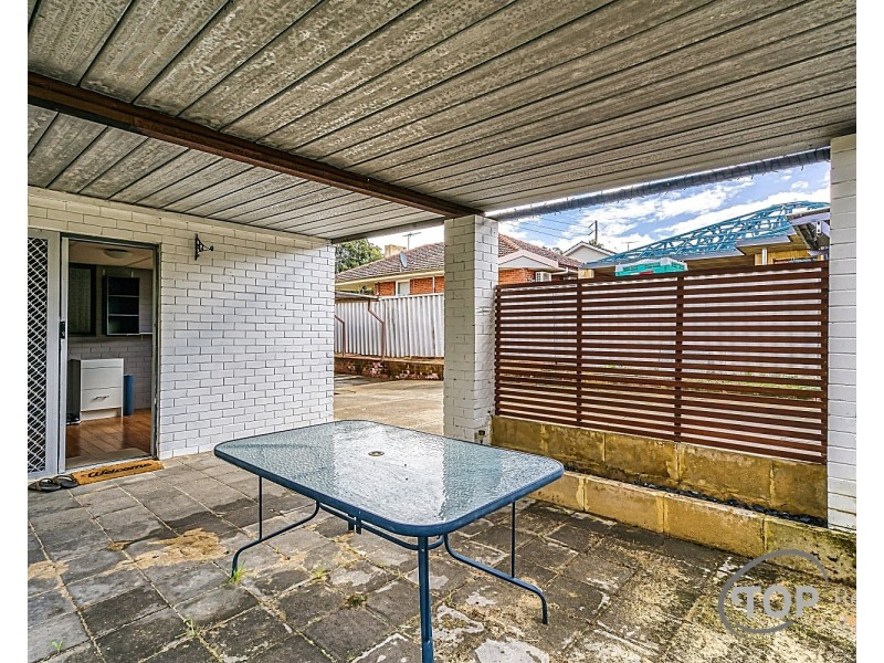 14 Belarius Street, Coolbellup WA 6163