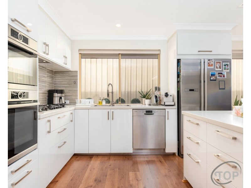 19 Beckley Circle, Leeming WA 6149