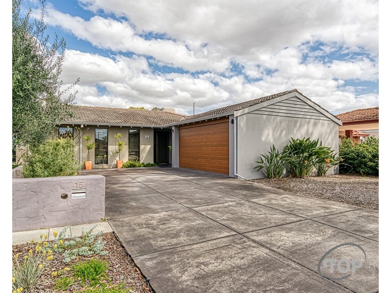 15 Parklands Square, Riverton WA 6148