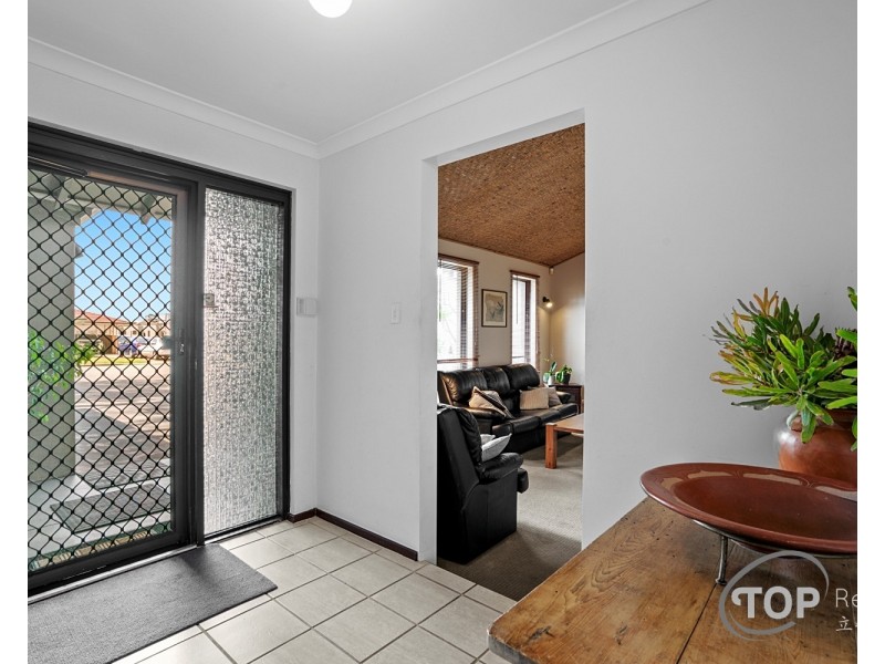 15 Parklands Square, Riverton WA 6148