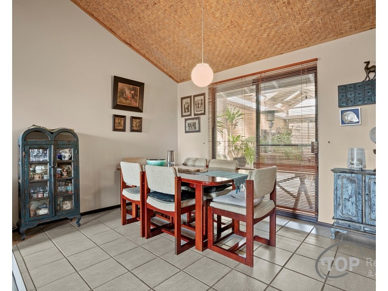 15 Parklands Square, Riverton WA 6148