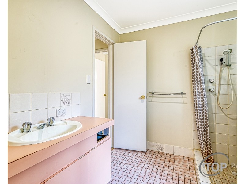 4B Bathurst Court, Willetton WA 6155