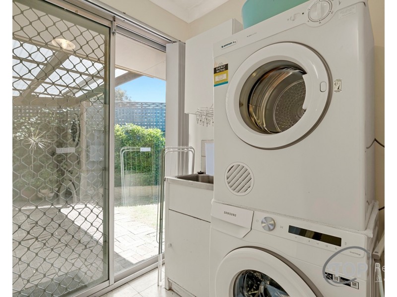 Unit 1/8 Falcon Court, Willetton WA 6155