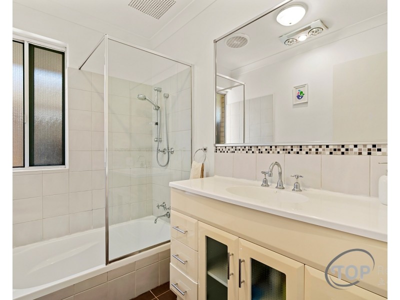 Unit 1/8 Falcon Court, Willetton WA 6155