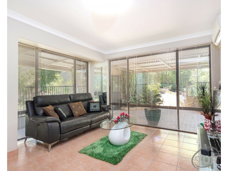 11 Glenrowan Place, Willetton WA 6155