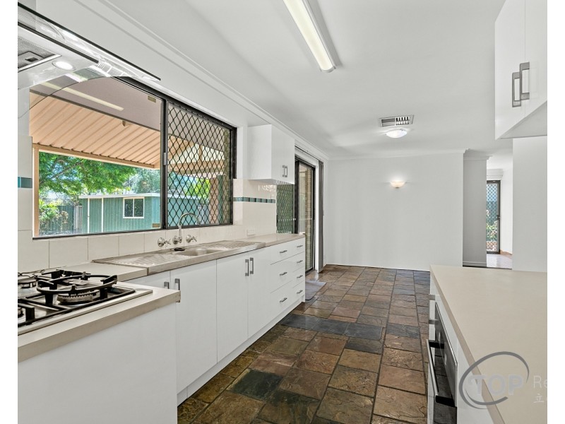 400 High Road, Riverton WA 6148