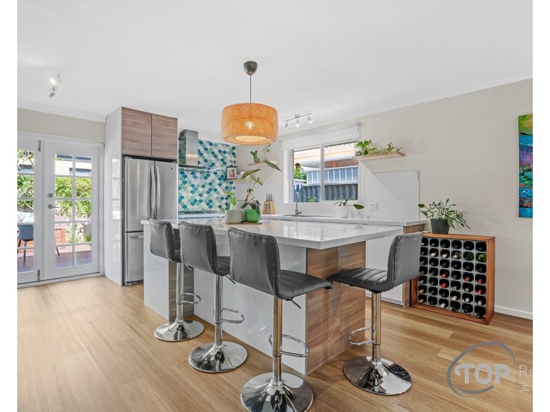 26 Tricourt Grove, Riverton WA 6148