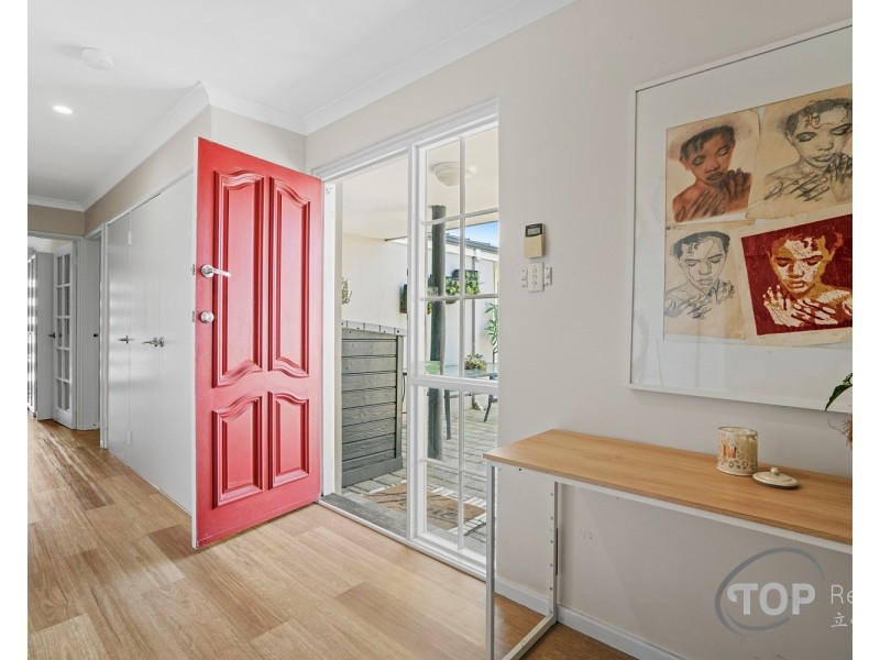 26 Tricourt Grove, Riverton WA 6148