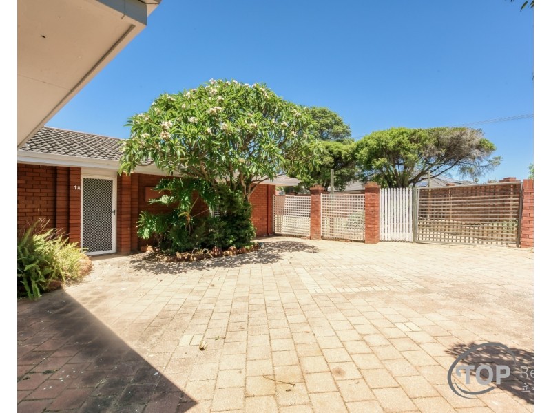 1 Dalston Crescent, Kardinya WA 6163