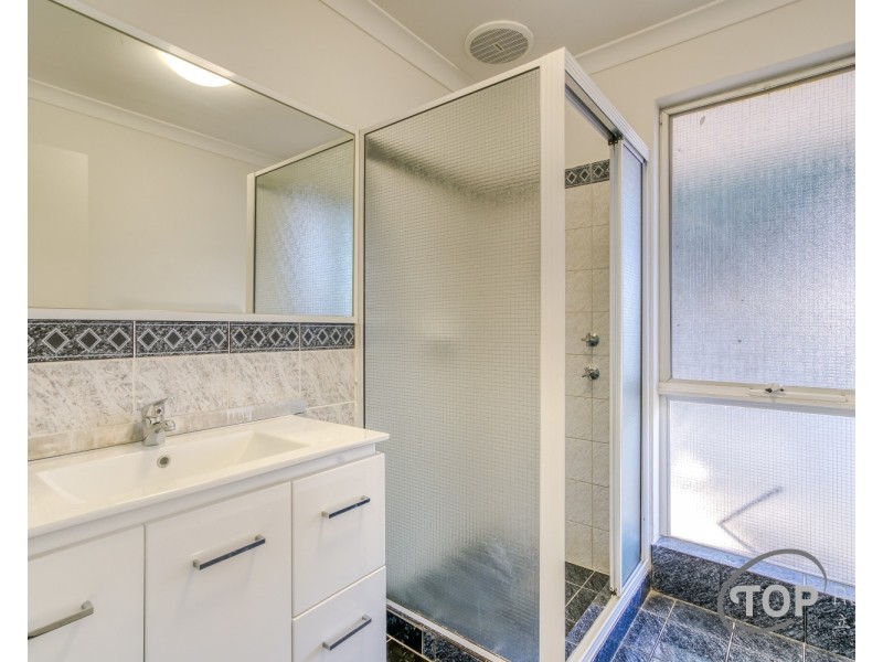1 Dalston Crescent, Kardinya WA 6163