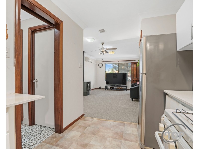 33 Cotton Crescent, Bull Creek WA 6149