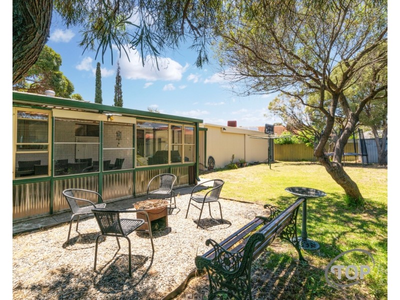 33 Cotton Crescent, Bull Creek WA 6149