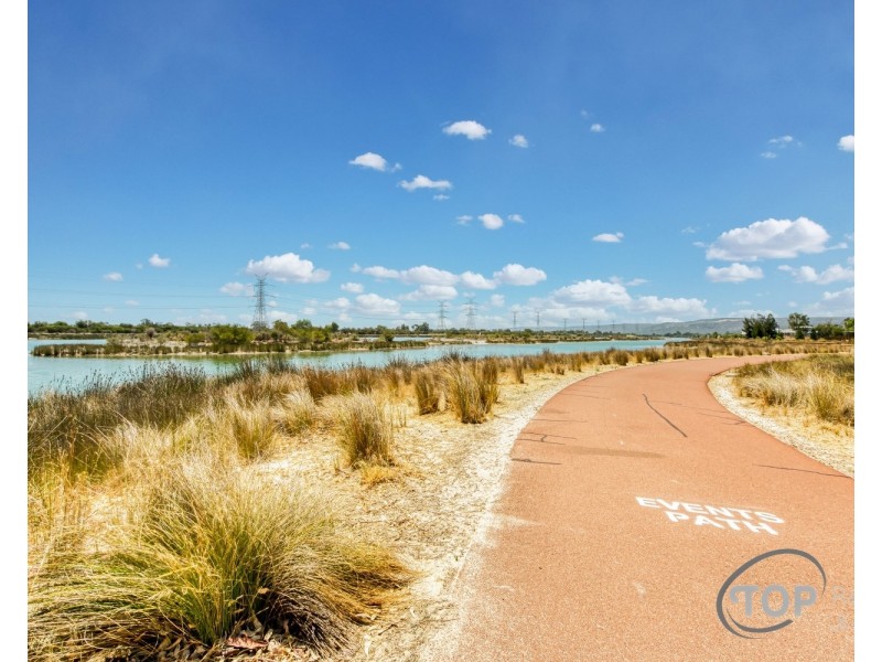 87 Lucerne Circuit, Champion Lakes WA 6111