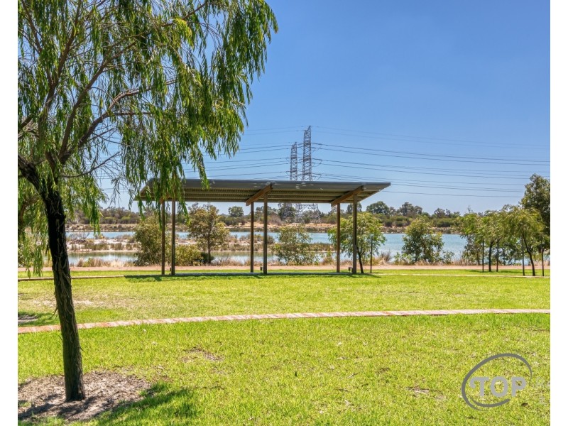 87 Lucerne Circuit, Champion Lakes WA 6111