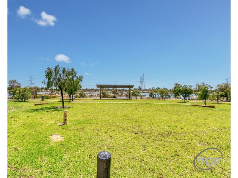 87 Lucerne Circuit, Champion Lakes WA 6111