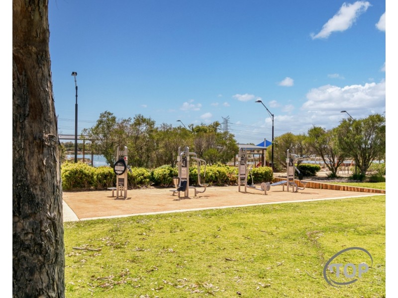 87 Lucerne Circuit, Champion Lakes WA 6111