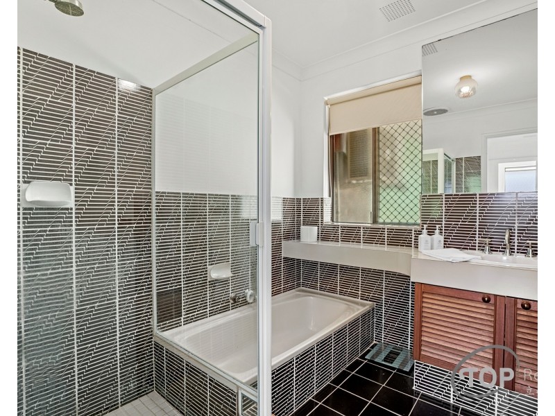 56 Agincourt Drive, Willetton WA 6155