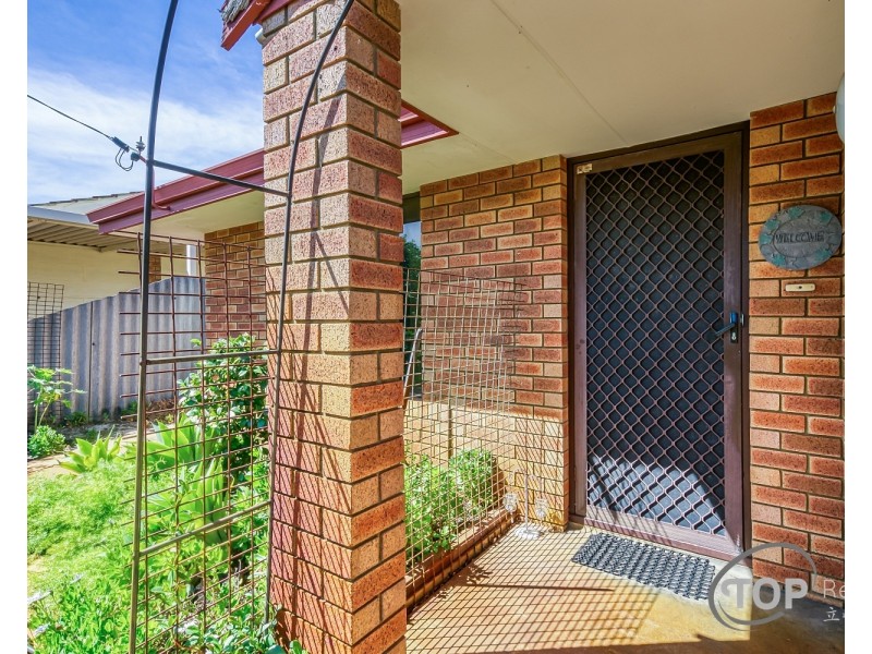 8 Canterbury Drive, Willetton WA 6155
