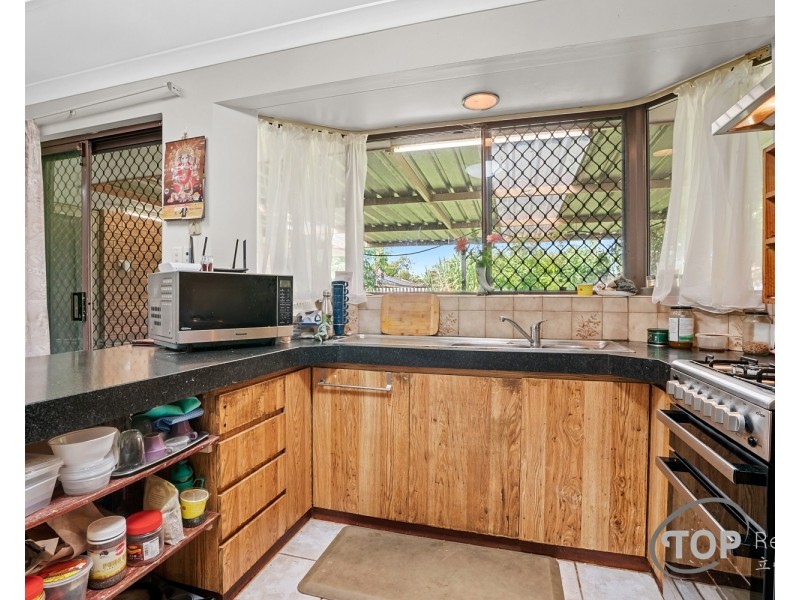 8 Canterbury Drive, Willetton WA 6155
