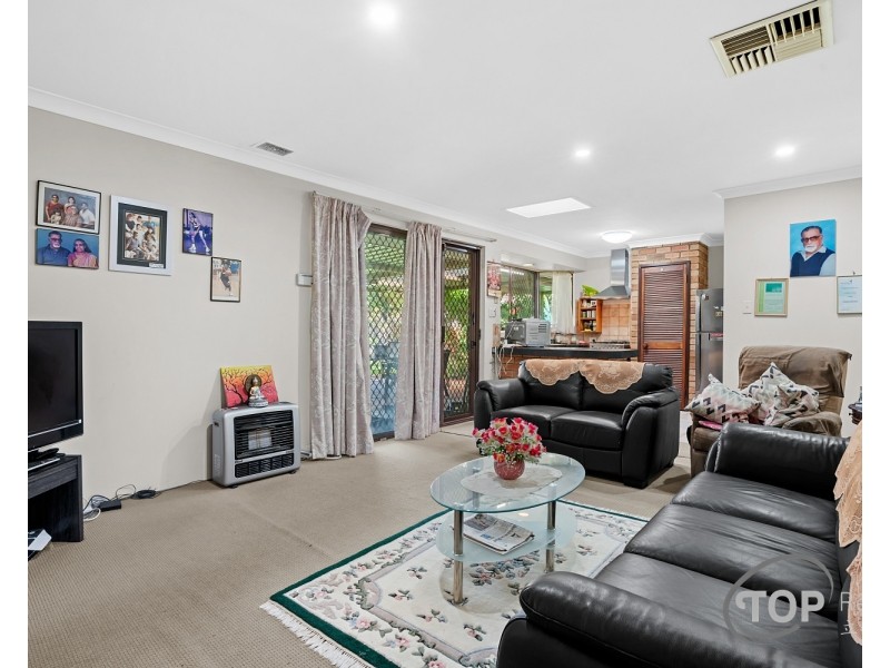 8 Canterbury Drive, Willetton WA 6155