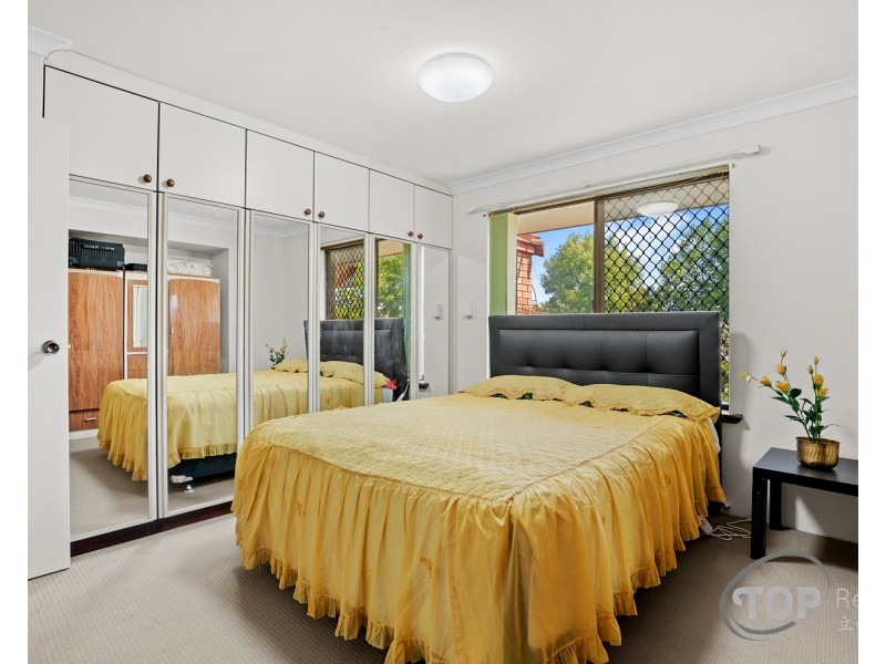 8 Canterbury Drive, Willetton WA 6155