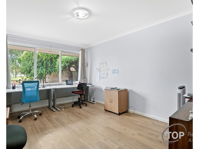 26 Glennon Way, Rossmoyne WA 6148