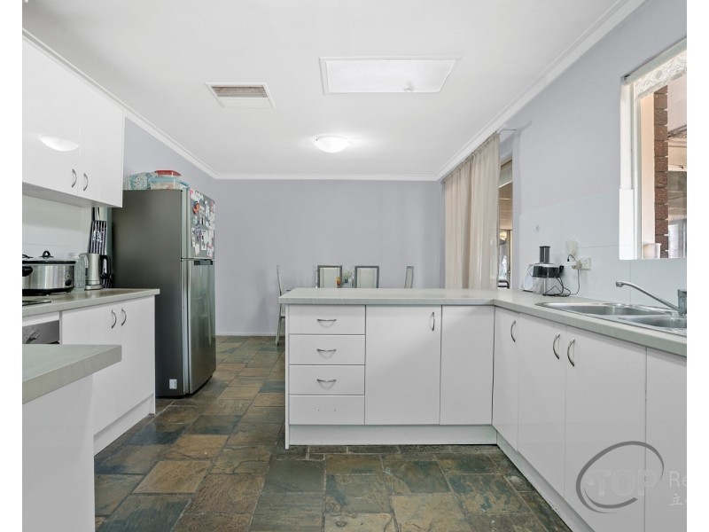 26 Glennon Way, Rossmoyne WA 6148