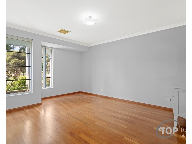 2 Elliot Place, Thornlie WA 6108