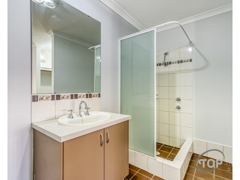 2 Elliot Place, Thornlie WA 6108