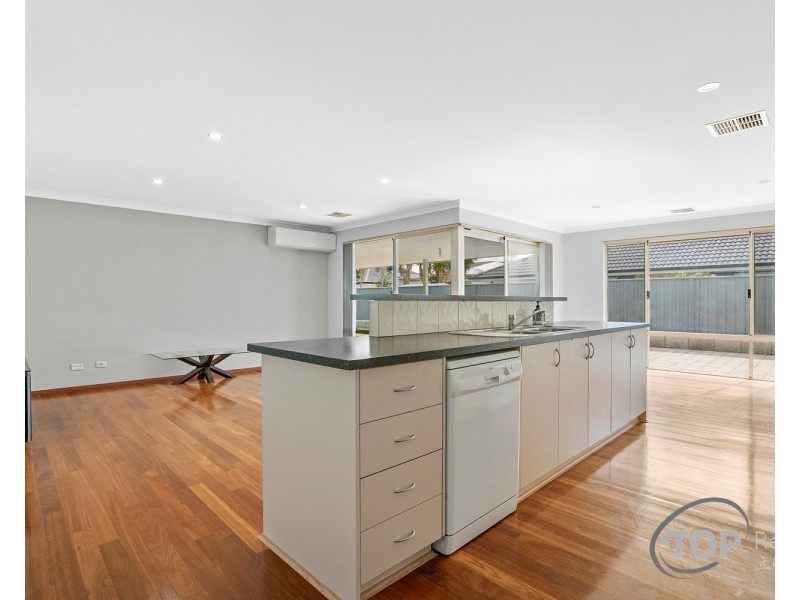 2 Elliot Place, Thornlie WA 6108