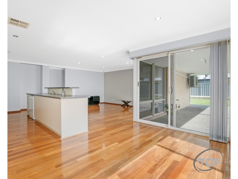 2 Elliot Place, Thornlie WA 6108