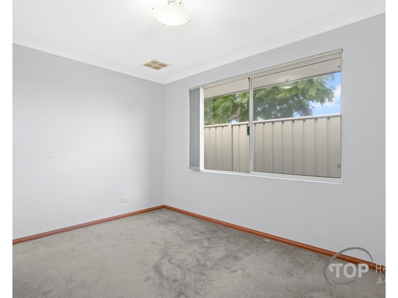 2 Elliot Place, Thornlie WA 6108