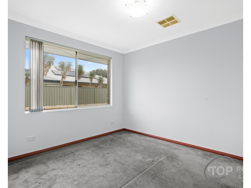 2 Elliot Place, Thornlie WA 6108