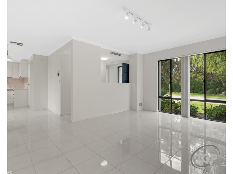 11/22 Rinaldo Crescent, Coolbellup WA 6163