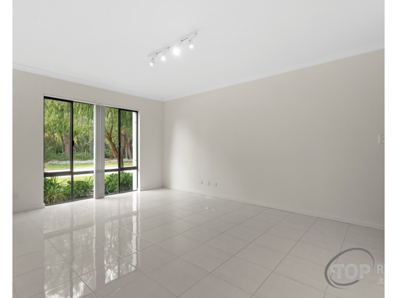 11/22 Rinaldo Crescent, Coolbellup WA 6163