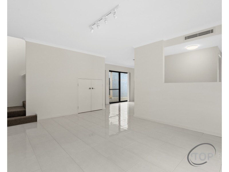 11/22 Rinaldo Crescent, Coolbellup WA 6163