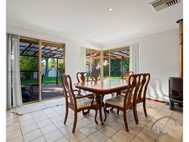 25 Hawford Way, Willetton WA 6155