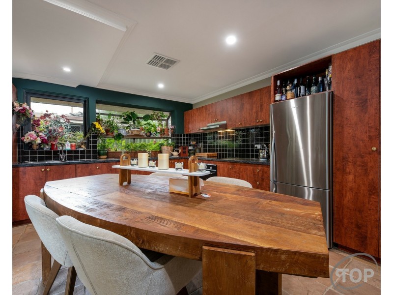 13 Burren Gate, Willetton WA 6155