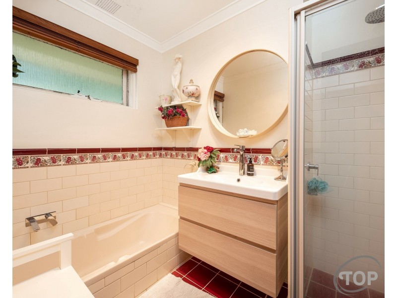 13 Burren Gate, Willetton WA 6155