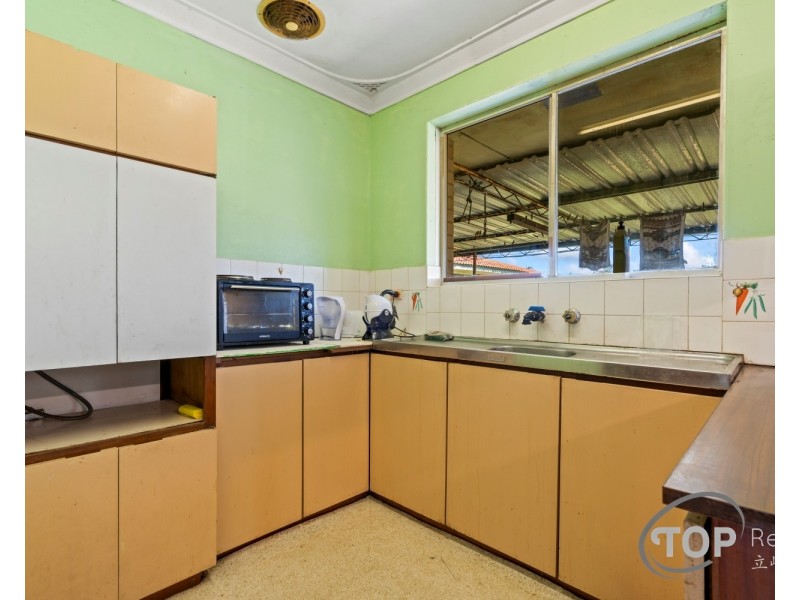 4 Gledhill Way, Wilson WA 6107