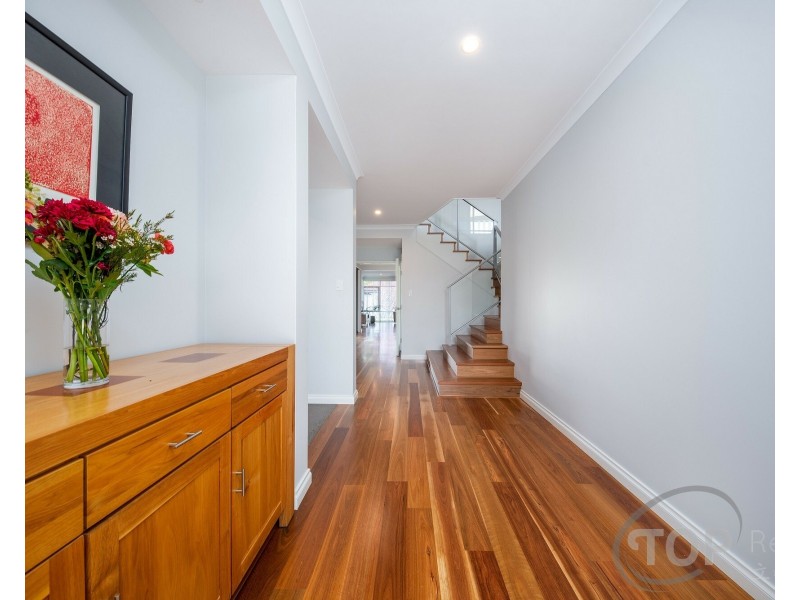 2 Moore Place, Willetton WA 6155