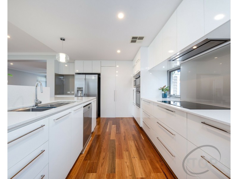 2 Moore Place, Willetton WA 6155