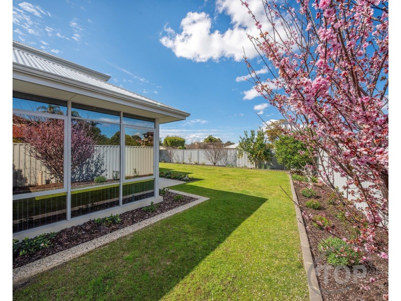 2 Moore Place, Willetton WA 6155