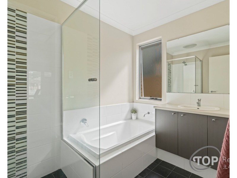 12A Vesta Crescent, Shelley WA 6148
