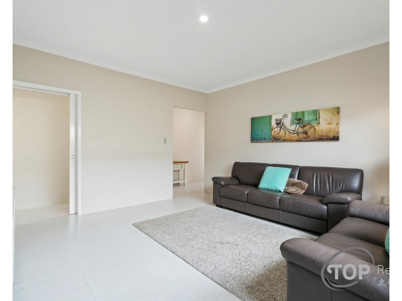 12A Vesta Crescent, Shelley WA 6148